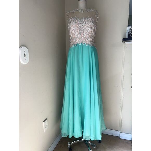 Glam Gurlz Green Prom Formal Dress Ballgown Hand Beaded Lace Rhinestone Sz 12 - Picture 4 of 16